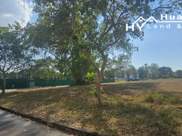 #M9 GOOD VALUE LARGER THAN AVERAGE PLOT WITHIN THE GOLF COURSE