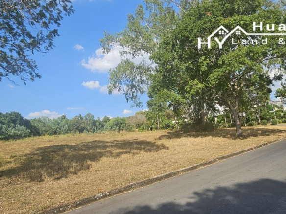#M9 GOOD VALUE LARGER THAN AVERAGE PLOT WITHIN THE GOLF COURSE
