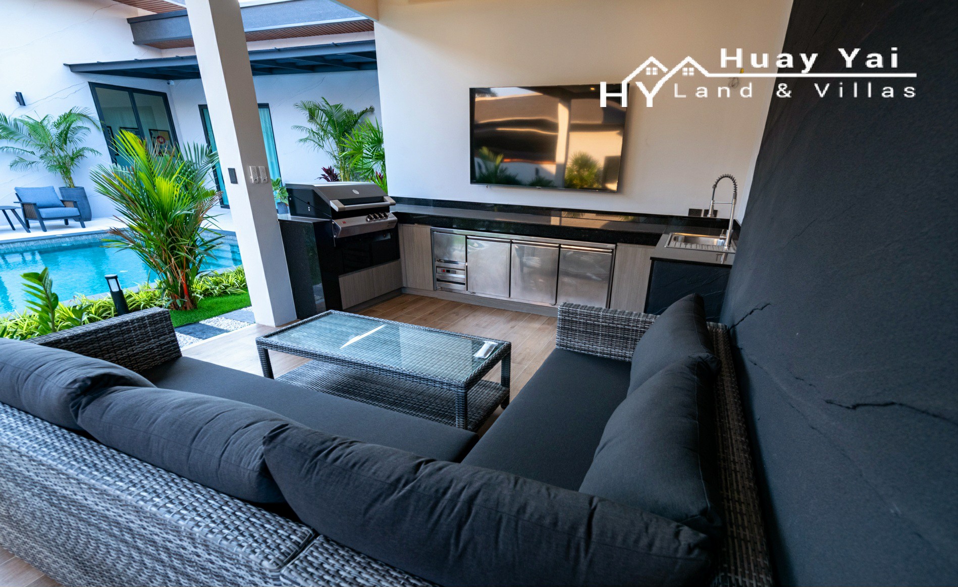#3535 Well Built Luxury Pool Villa at Horseshoe Point, Pattaya
