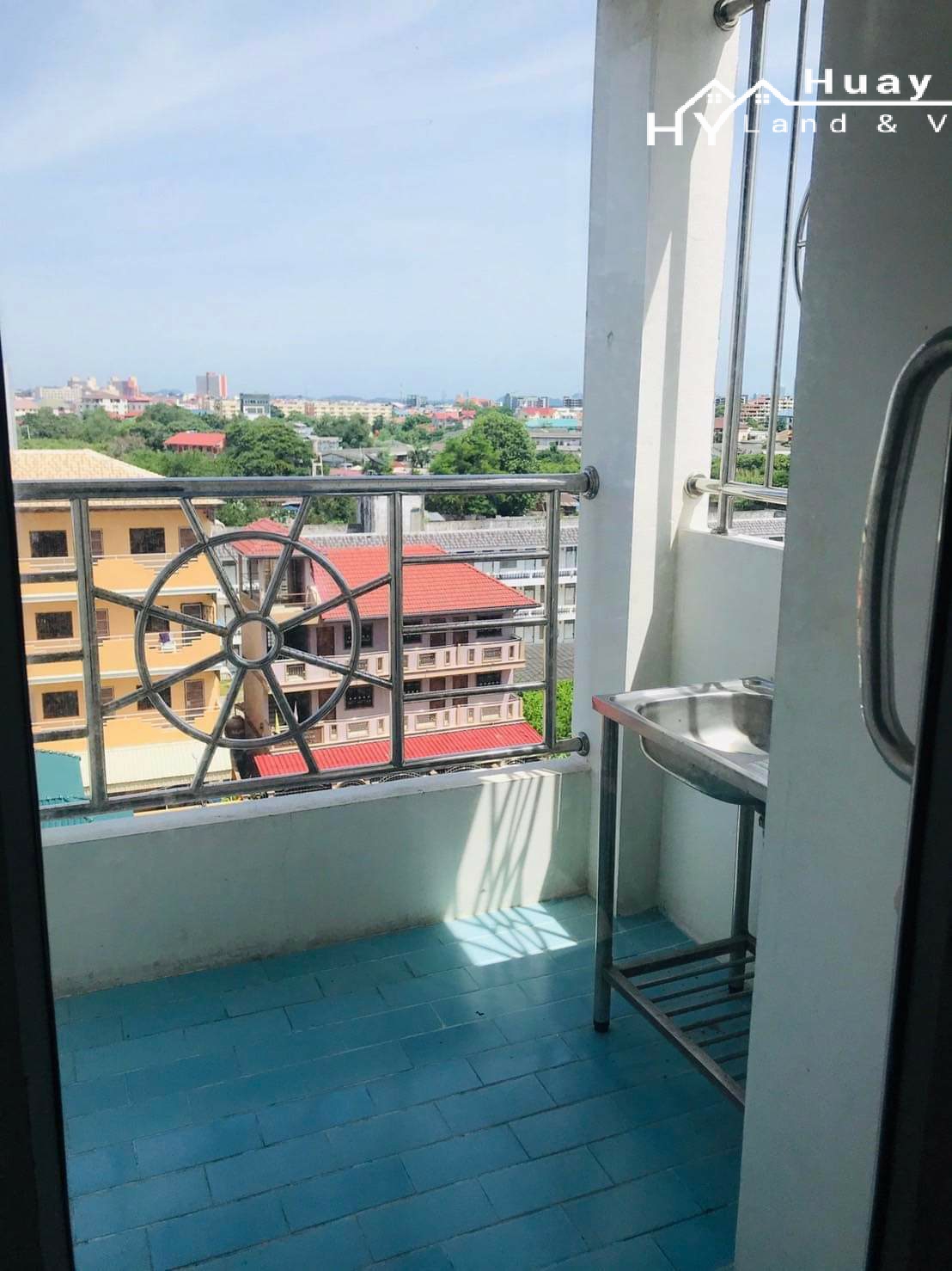 #3231  Hotel for rent, just off 3rd Road, South Pattaya.