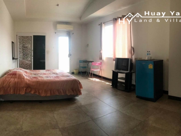 #3231  Hotel for rent, just off 3rd Road, South Pattaya.