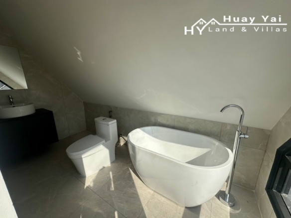 #3543 Large detached renovated modern Pool Villa in gated compound
