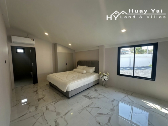 #3543 Large detached renovated modern Pool Villa in gated compound