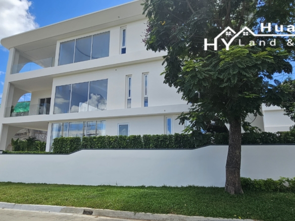 #3554  Development of 6-8 Bedroom large new luxury Pool Houses within Phoenix Golf Course