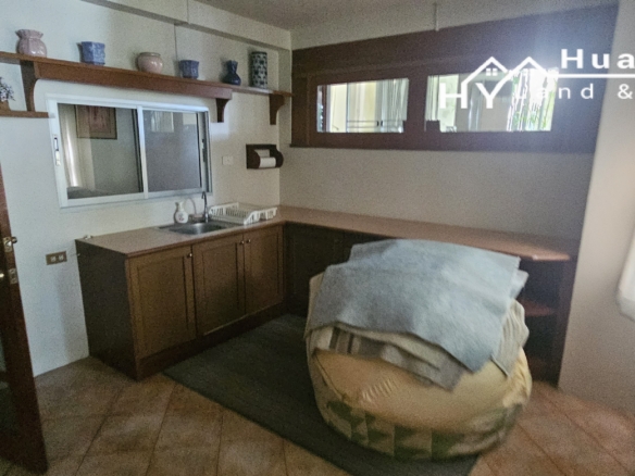 #3556  Large Absolute Beachfront contemporary modern house at Na Jomtien