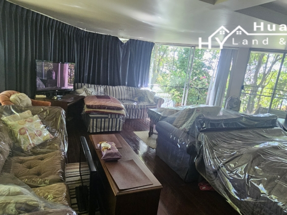 #3556  Large Absolute Beachfront contemporary modern house at Na Jomtien
