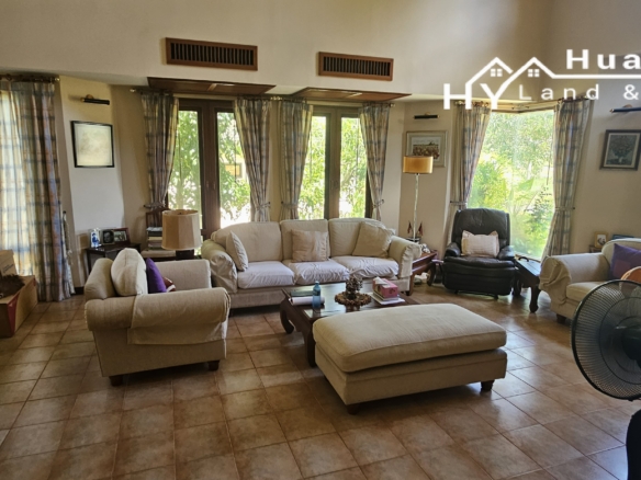 #3557 – Spacious House at Phoenix Golf Course