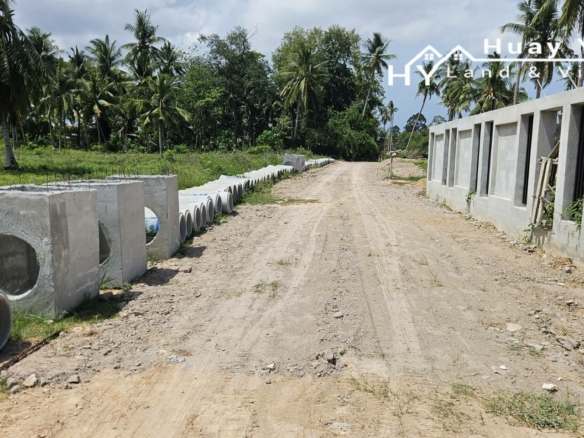 #1818 Land For Sale in Huay Yai.  Nine Building Plots up to 1rai in substantial farang neighbourhood