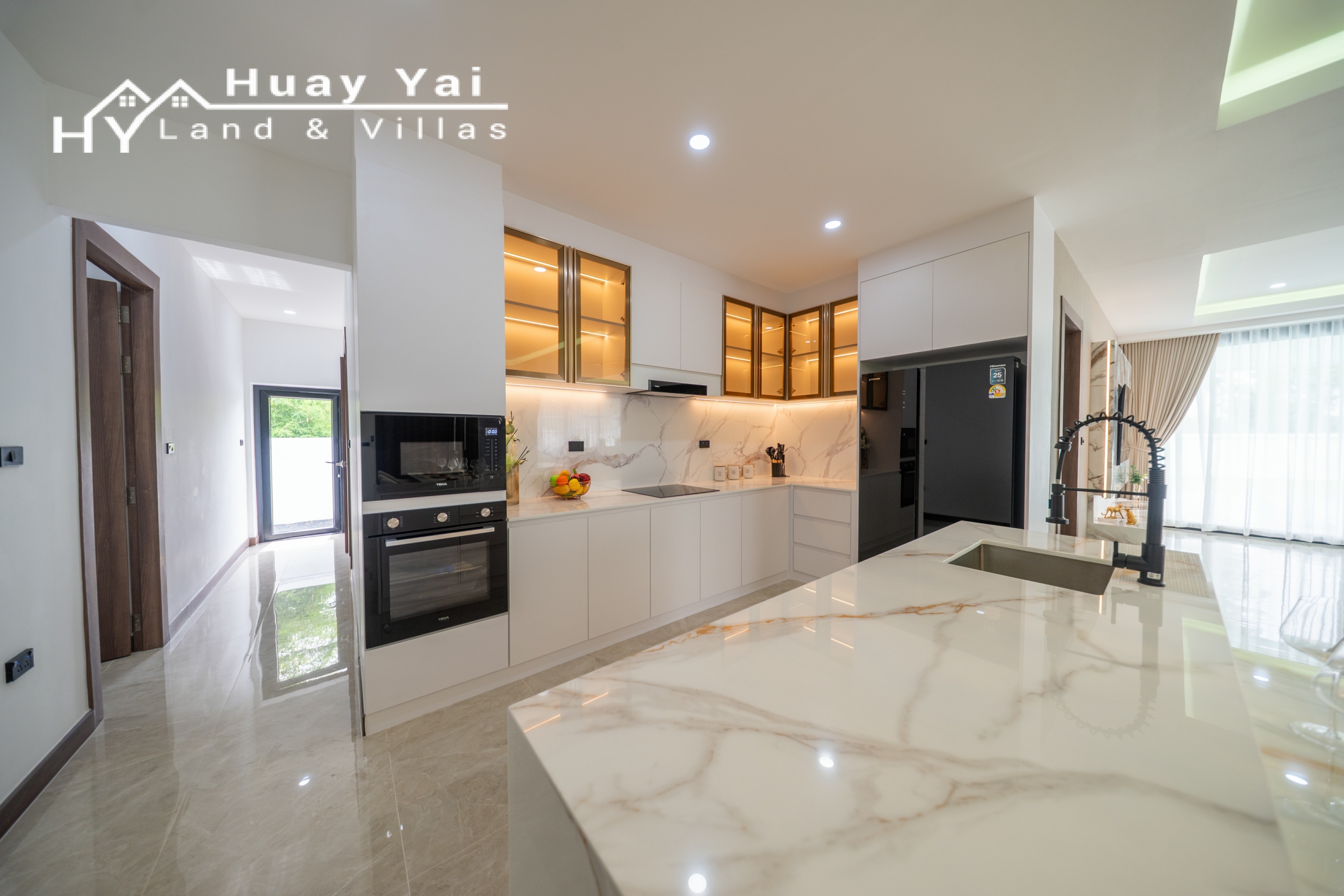 DSC03581 #3566 Fully Renovated Luxury Pool Villa on 1 Rai | Huay Yai, Pattaya