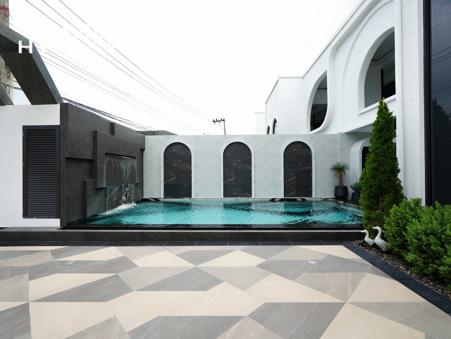#3560 Rental Villas For Sale | 3-Villa Investment at Chak Nok Lake, Pattaya