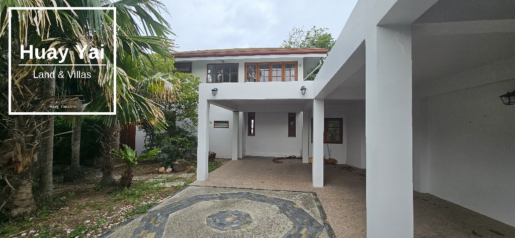 #3572 Live like a princess | Beachfront House & Land  |  Royal Address  |  Superb views