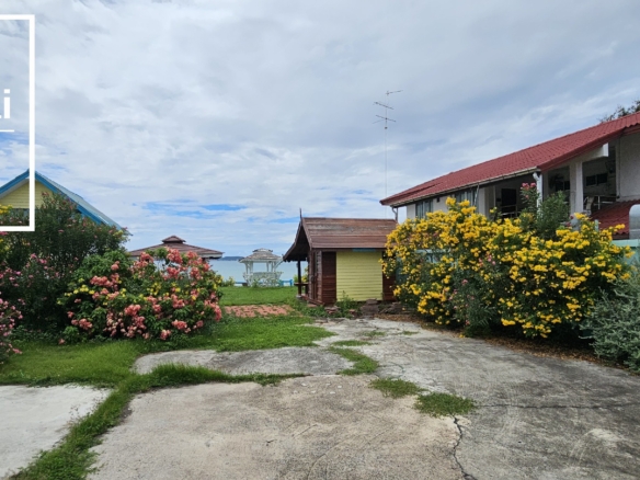 #1830  Exceptional Beachfront Land with Private Beach Access | Prathumnak, Pattaya