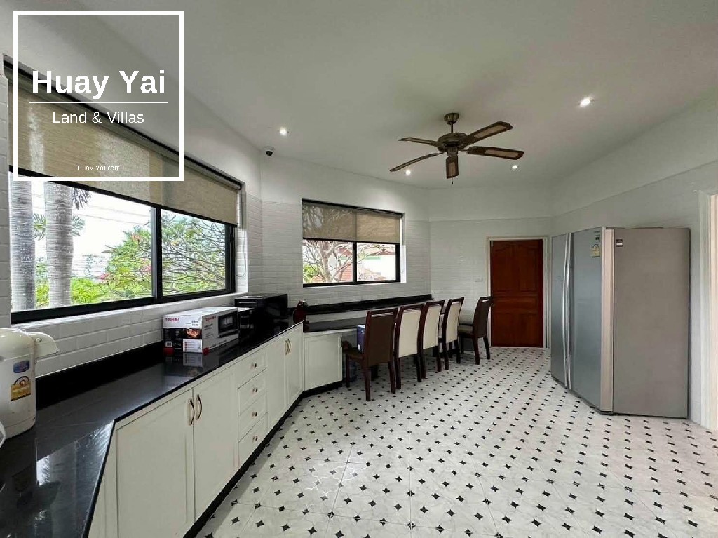 #3573  Luxury Pool Villa for Sale & Rent | Paradise Villa 1, Pattaya