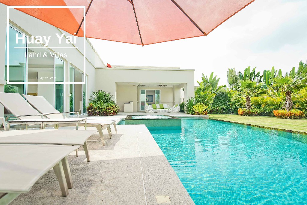#3568  Newly Refurbished Pool Villa for Rent | The Vineyard, Mabprachan Lake