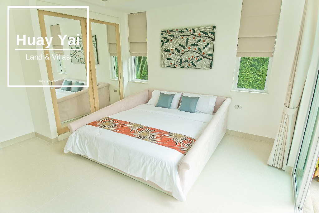 #3568  Newly Refurbished Pool Villa for Rent | The Vineyard, Mabprachan Lake